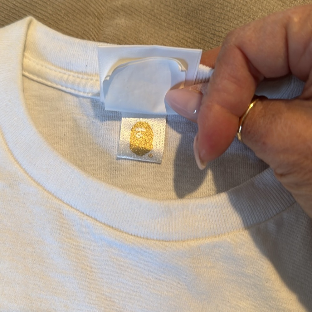 A Bathing Ape white t-shirt - Picture 5 of 5